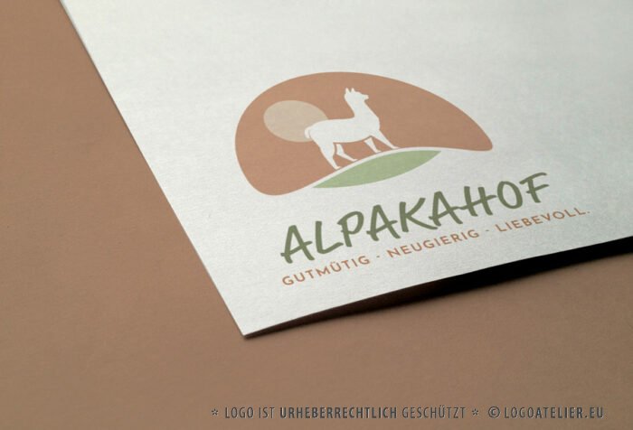 Logo gutmütiges Alpaka neugierig liebevoll freundlich intelligent sanft beruhigend putzig Freude Lama Bolivien Tiere Fertiges Logo kaufen Logoshop Logoatelier.eu