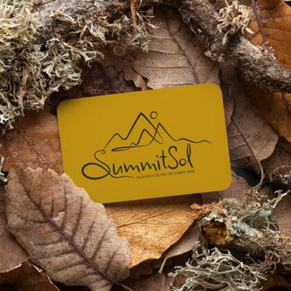Logo Gipfel Sonne Summit Sol Sinn des Lebens Klarheit Erkenntnis Kurve Linie Berge Urlaub Erholung Weisheit Gipfelrausch Wichtiges Identität Ziele Freiheit Fertiges Logo kaufen Logoshop Logoatelier.eu