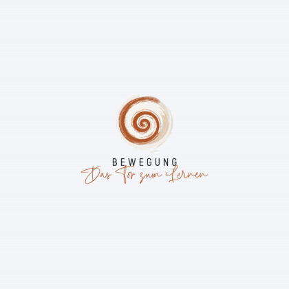 Logo Lernen durch Bewegung Tor Kreisel Erdig Rund Beratung Kindlich Kreativ Ball Bewegen Fertiges Logo kaufen LogoShop Logoatelier