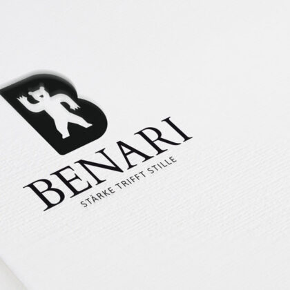 Logo Buchstabe B Bär Symbol Wappen Stadt Stärke Stille Schutz Natur Ruhe Entschlossenheit Bear Wild Sanft Kraft Stabilität Standfest Fertiges Logo kaufen Logoshop Logoatelier.eu