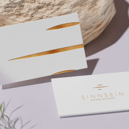 Logo Sinn suchen Bewusstsein Balance Meditation Existenz Bedeutung Sinnvoll sein Bedeutung Sinnhaftigkeit Authentizität Fertiges Logo kaufen Logoshop Logoatelier.de