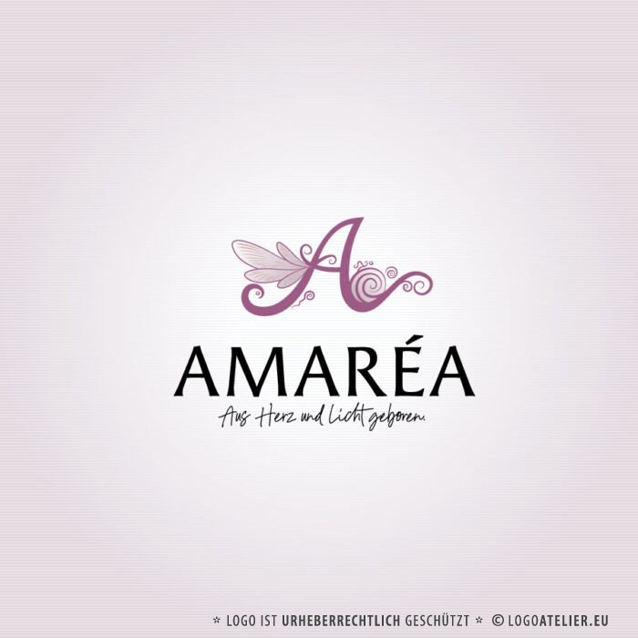 Feen Logo Buchstabe A Flügel Schmetterling Zauberhaft Instekten Fliegen Handgezeichnet Lichtvoll Herzlich Freude Spielen Spirituelles Logo kaufen Logoshop Logoatelier.eu