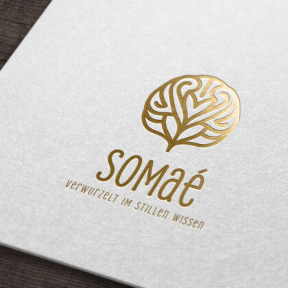 Logo Gehirn Baum Spirituelles Logo Verwurzelt Still Wissen Herz Liebe Gewachsen Weisheit Wachsen Dein Sein Fertiges Logo kaufen Logoshop Logoatelier.eu