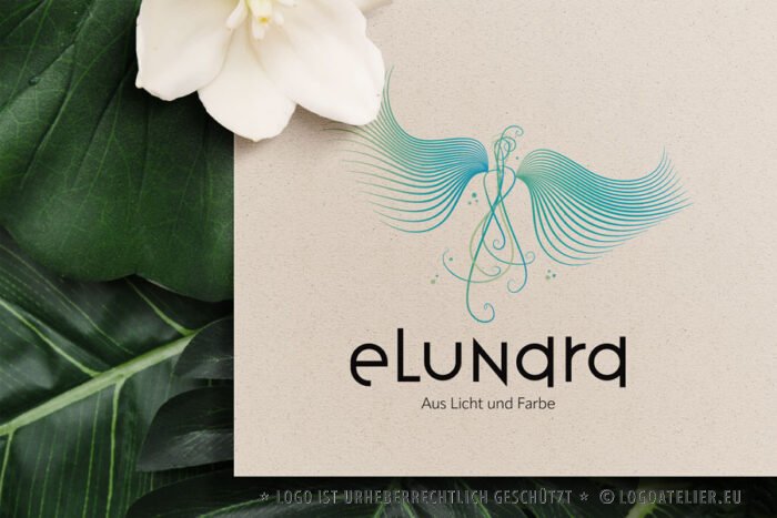 Logo Wesen Licht Bewegung Farbe Phönix Weiblichkeit Feine Schwingung Harmonie Schönheit Weich Feminin Linien Form Aufbruch Fertiges Logo kaufen Logoshop Logoatelier.eu