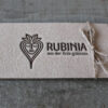 Naturschutz Logo Rüben Karotte Erde Schutz der Natur Wurzel Natur Seele Einklang Träumen Gesicht Naturbewusstsein Rhythmus Wachsen Wesen Fertiges Logo kaufen Logoshop Logoatelier.eu Naturschutz Logo Rüben Karotte Erde Schutz der Natur Wurzel Natur Seele Einklang Träumen Gesicht Naturbewusstsein Rhythmus Wachsen Wesen Fertiges Logo kaufen Logoshop Logoatelier.eu