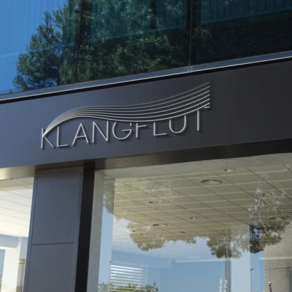 Logo Buchstabe K Welle Flut Wasser Bewegung Töne Musik Klang Sound Laut Fertiges Logo kaufen Logoshop Logoatelier.eu